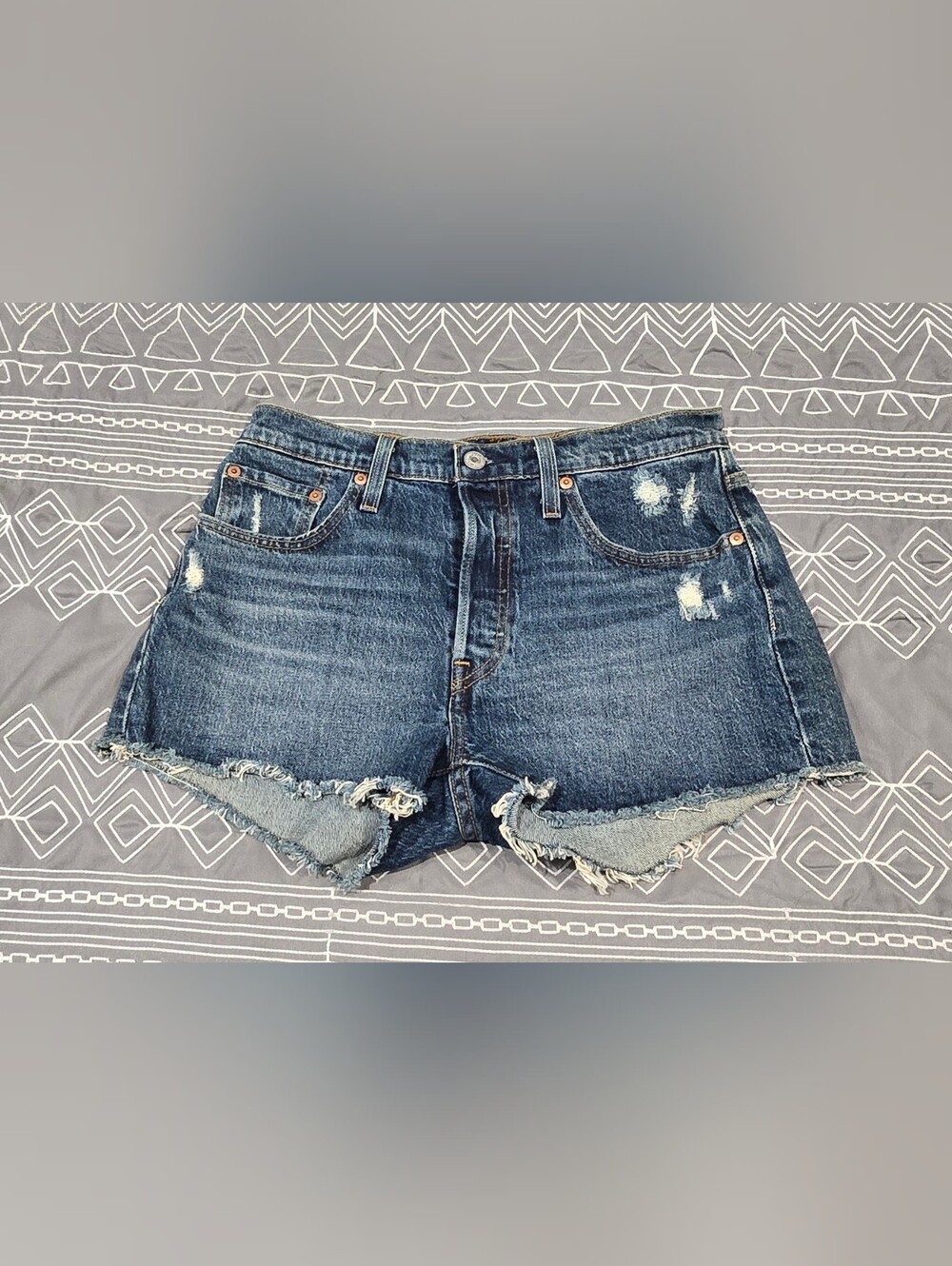 Levis 501 High Waisted Distressed Denim Shorts Size 28